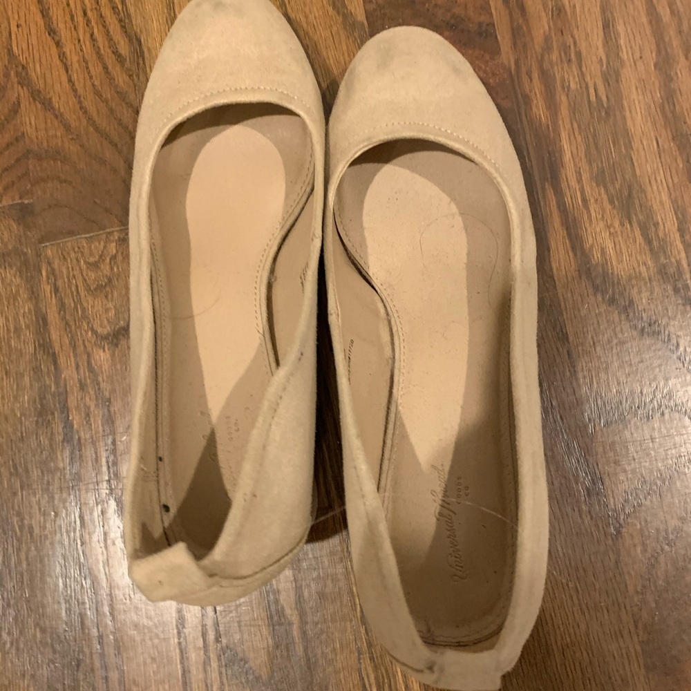 Tan work shoes